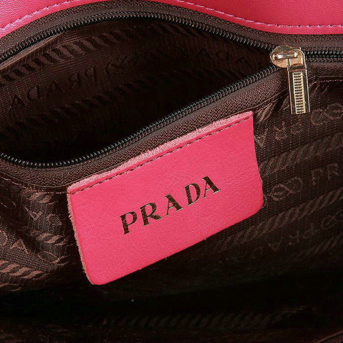 2014 Prada  sheepskin leather shoulder bag T3838 red